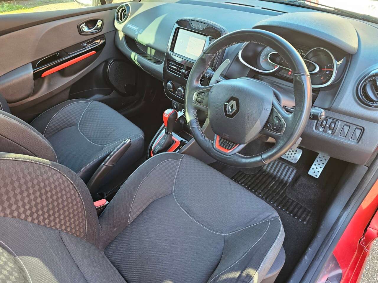 2014 RENAULT CLIO 2014 RENAULT CLIO