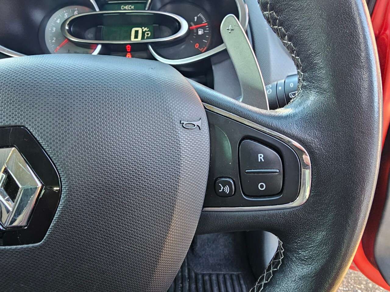 2014 RENAULT CLIO 2014 RENAULT CLIO