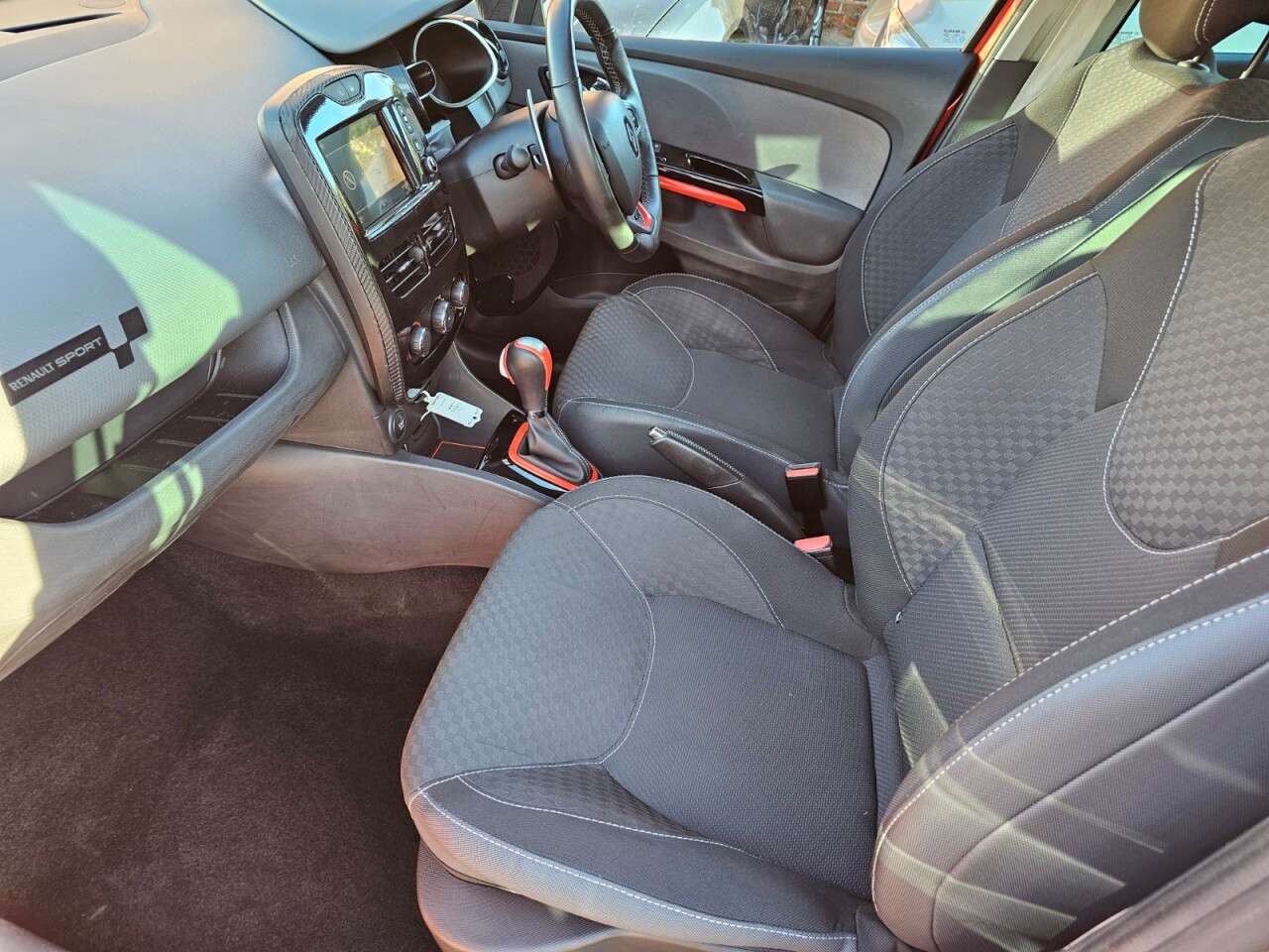 2014 RENAULT CLIO 2014 RENAULT CLIO