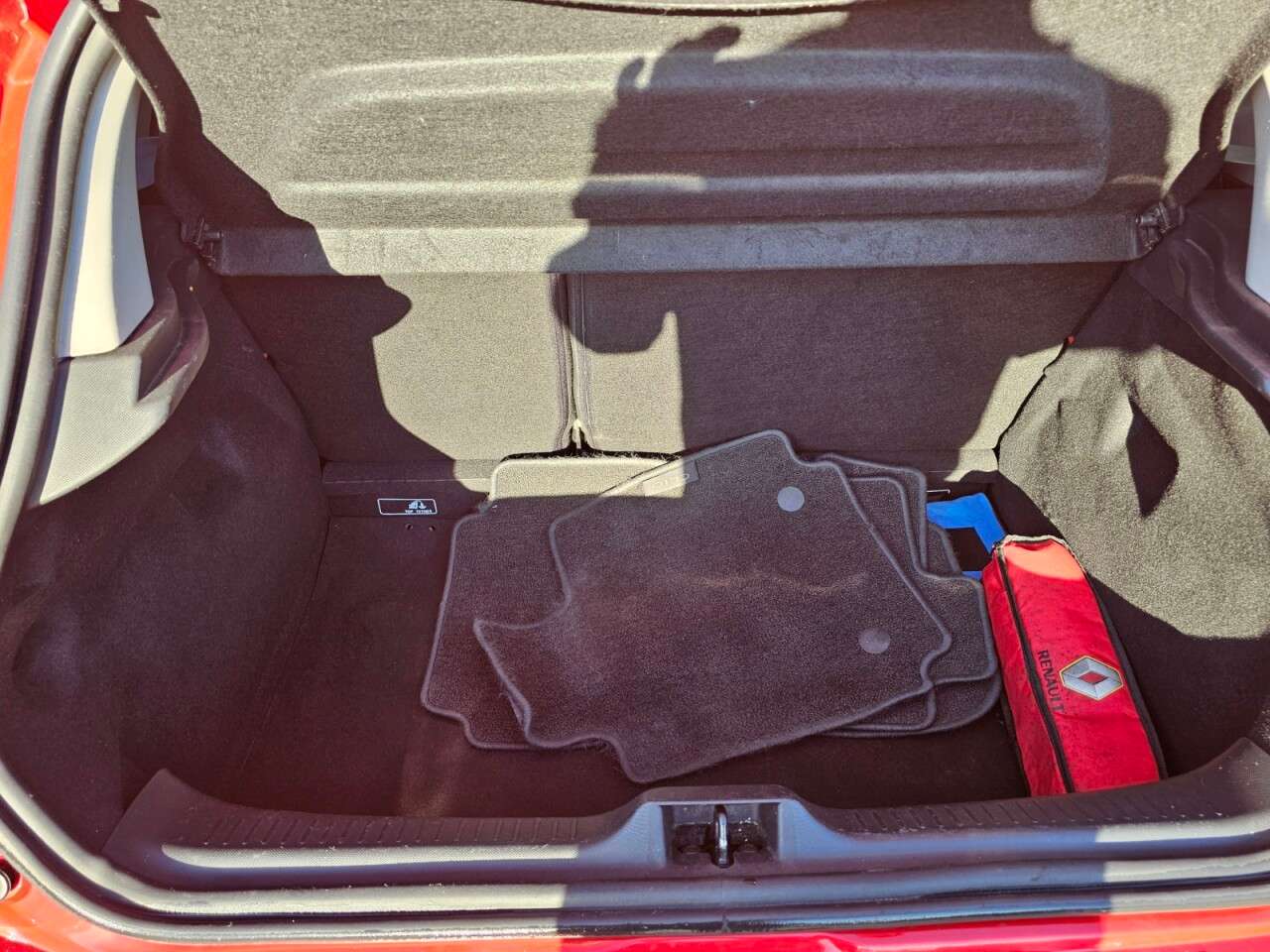 2014 RENAULT CLIO 2014 RENAULT CLIO