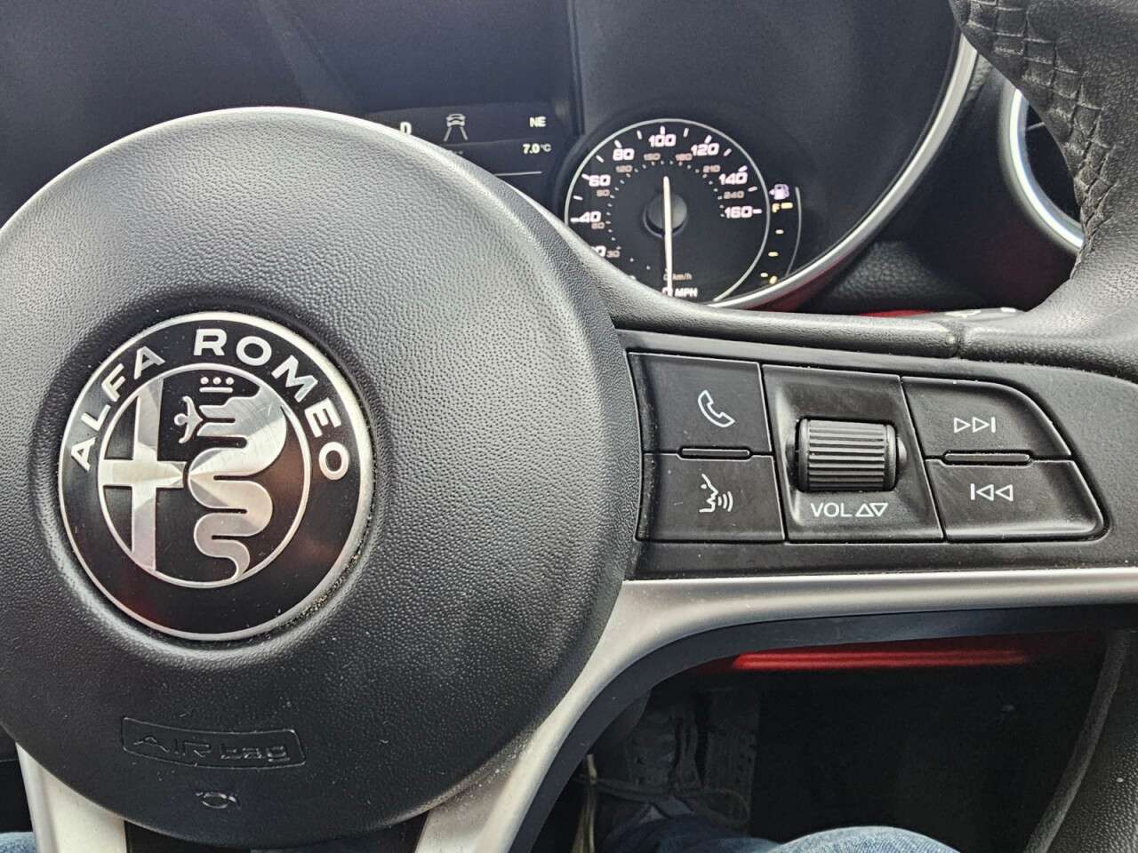 2017 ALFA ROMEO GIULIA 2017 ALFA ROMEO GIULIA