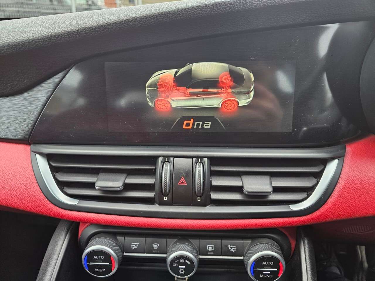 2017 ALFA ROMEO GIULIA 2017 ALFA ROMEO GIULIA