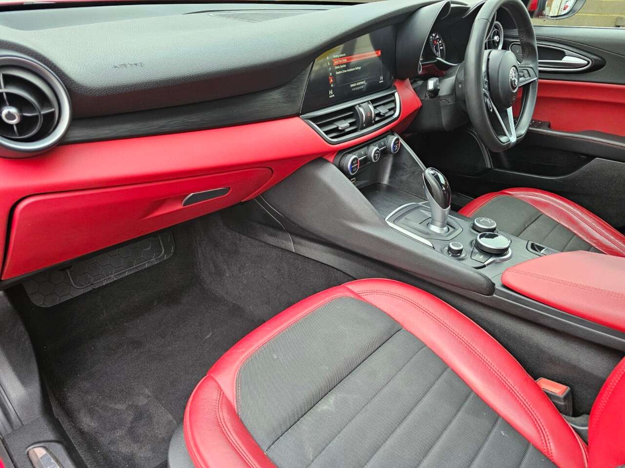 2017 ALFA ROMEO GIULIA 2017 ALFA ROMEO GIULIA