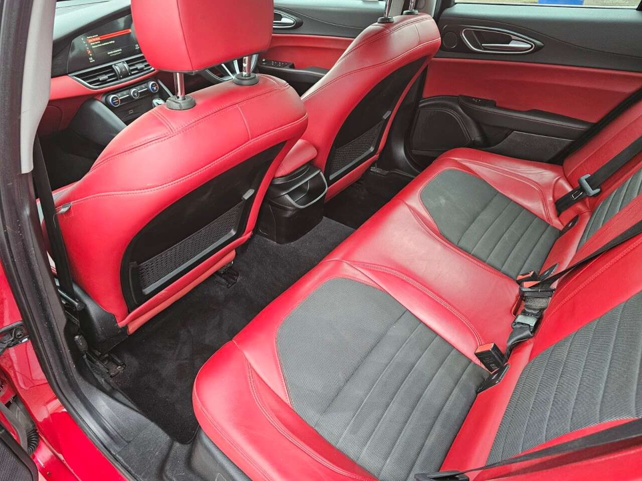 2017 ALFA ROMEO GIULIA 2017 ALFA ROMEO GIULIA