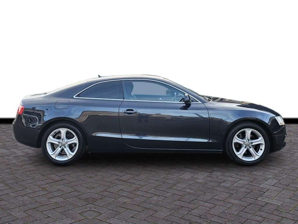 A 2013 AUDI A5 2.0 TDI SE Coupe 2dr Diesel Multitronic Euro 5 (s/s) (177 ps) 6 Months warr A 2013 AUDI A5 2.0 TDI SE Coupe 2dr Diesel Multitronic Euro 5 (s/s) (177 ps) 6 Months warr
