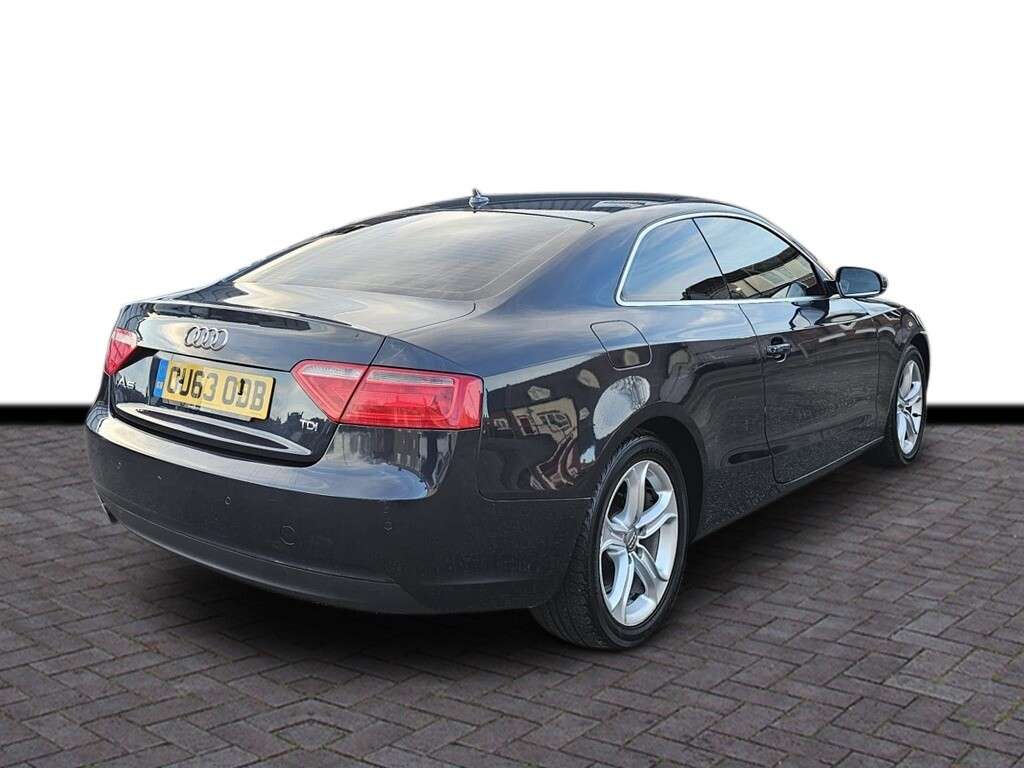 A 2013 AUDI A5 2.0 TDI SE Coupe 2dr Diesel Multitronic Euro 5 (s/s) (177 ps) 6 Months warr A 2013 AUDI A5 2.0 TDI SE Coupe 2dr Diesel Multitronic Euro 5 (s/s) (177 ps) 6 Months warr