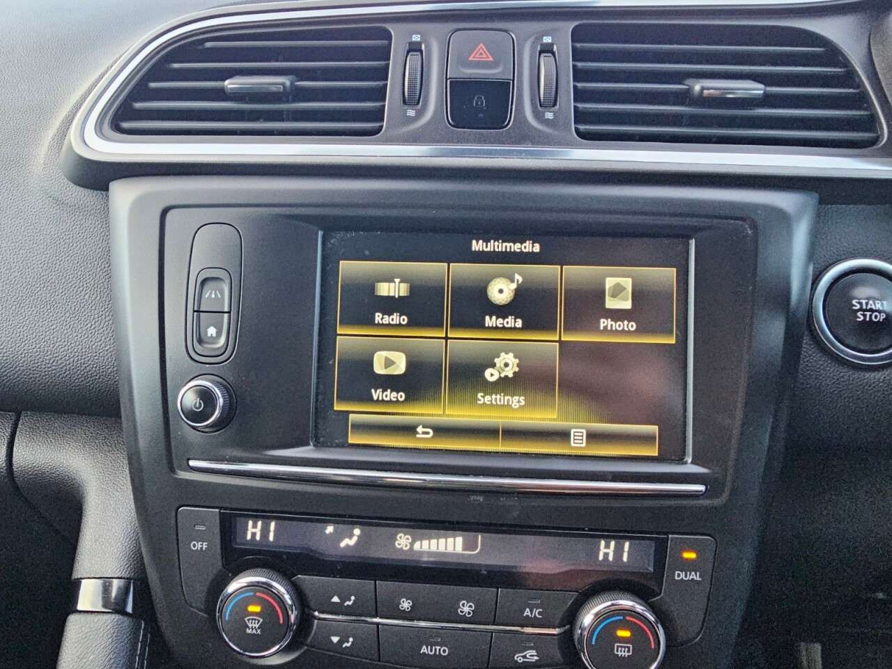 2017 RENAULT KADJAR 2017 RENAULT KADJAR