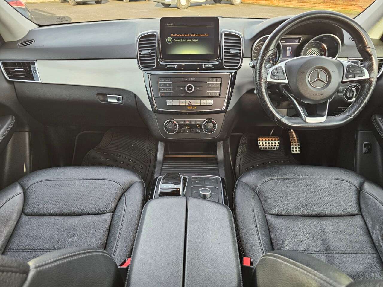 A 2017 MERCEDES-BENZ GLE 3.0 GLE350d V6 AMG Line SUV 5dr Diesel G-Tronic 4MATIC Euro 6 (s/s) (258 ps A 2017 MERCEDES-BENZ GLE 3.0 GLE350d V6 AMG Line SUV 5dr Diesel G-Tronic 4MATIC Euro 6 (s/s) (258 ps