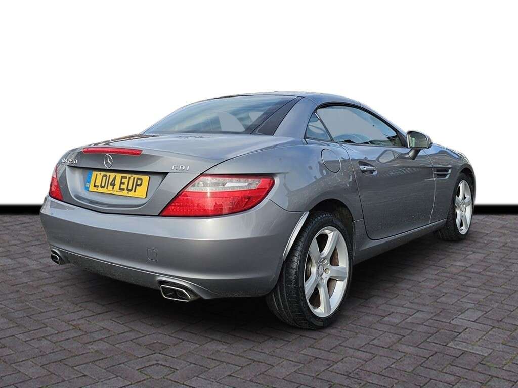 A 2014 MERCEDES-BENZ SLK 2.1 SLK250 CDI Convertible 2dr Diesel G-Tronic+ Euro 5 (s/s) (204 ps) 6 mon A 2014 MERCEDES-BENZ SLK 2.1 SLK250 CDI Convertible 2dr Diesel G-Tronic+ Euro 5 (s/s) (204 ps) 6 mon