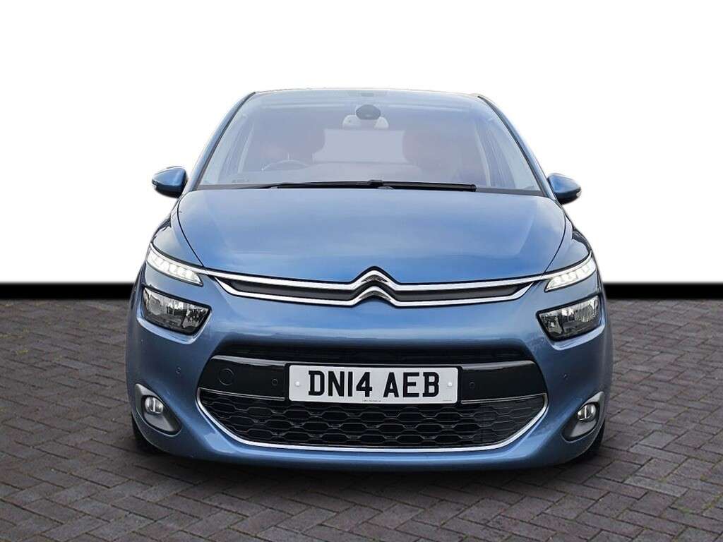 A 2014 CITROEN C4 PICASSO 1.6 e-HDi Airdream Exclusive+ MPV 5dr Diesel ETG6 Euro 5 (s/s) (115 ps) 6 M A 2014 CITROEN C4 PICASSO 1.6 e-HDi Airdream Exclusive+ MPV 5dr Diesel ETG6 Euro 5 (s/s) (115 ps) 6 M