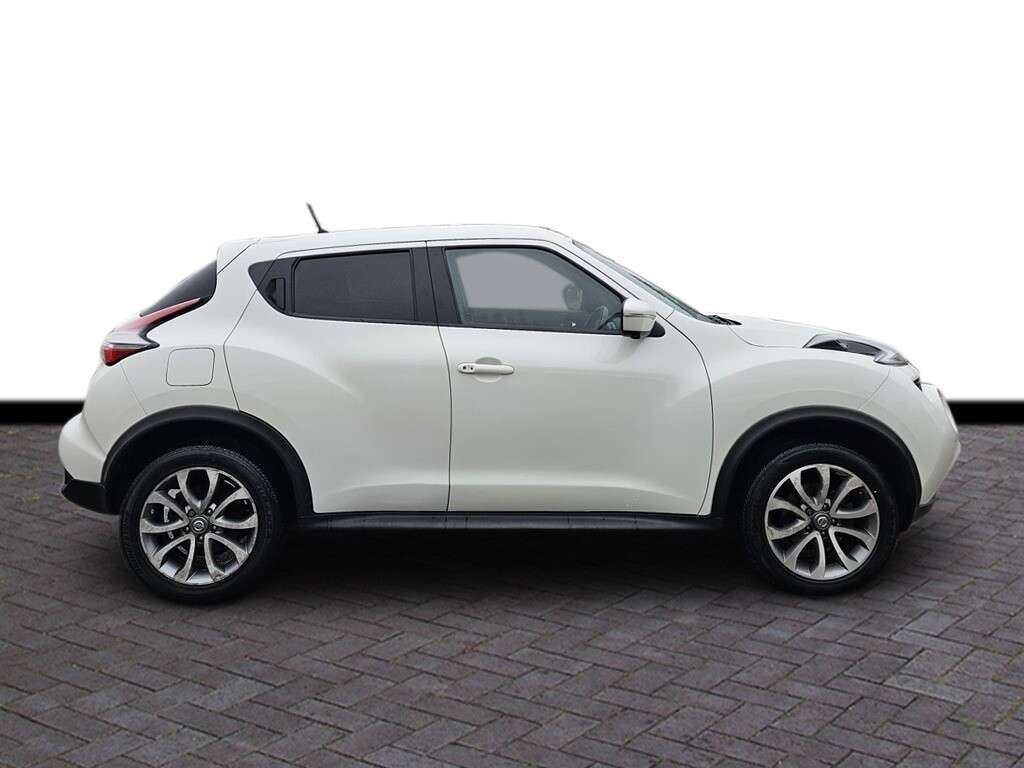 A 2015 NISSAN JUKE 1.5 dCi 8v Tekna SUV 5dr Diesel Manual Euro 5 (s/s) (110 ps) 6 months warra A 2015 NISSAN JUKE 1.5 dCi 8v Tekna SUV 5dr Diesel Manual Euro 5 (s/s) (110 ps) 6 months warra