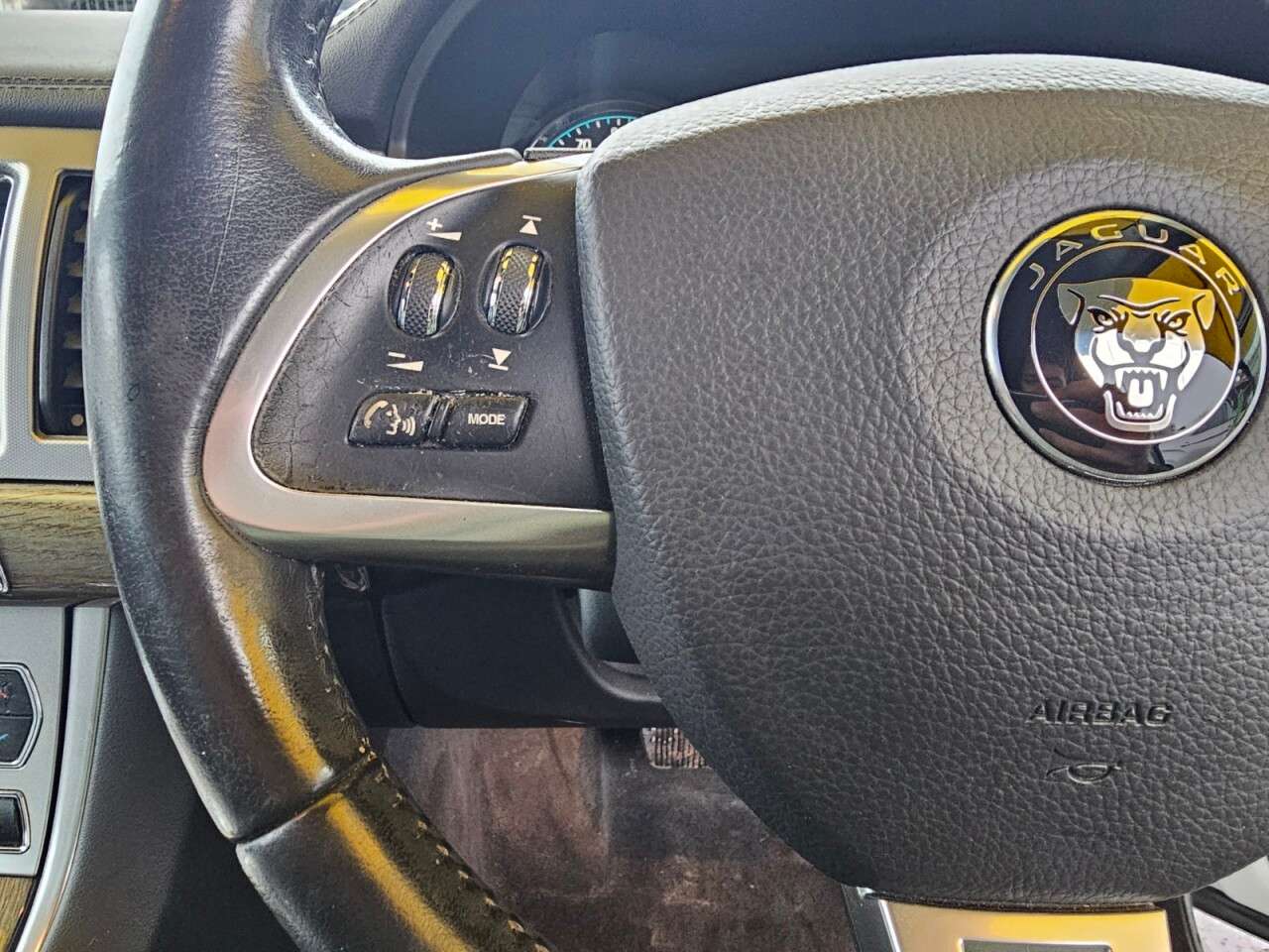 2014 JAGUAR XF 2014 JAGUAR XF