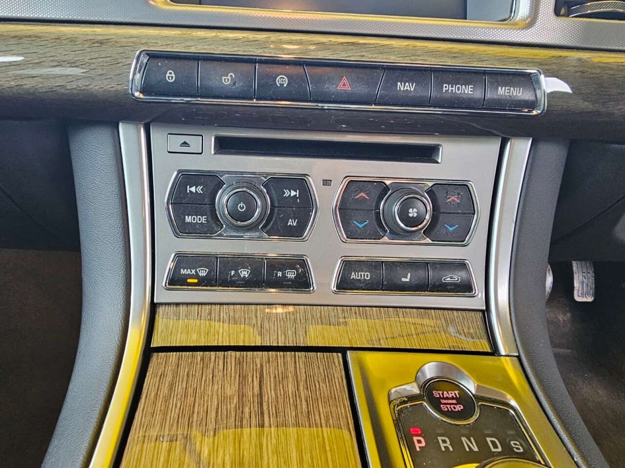 2014 JAGUAR XF 2014 JAGUAR XF