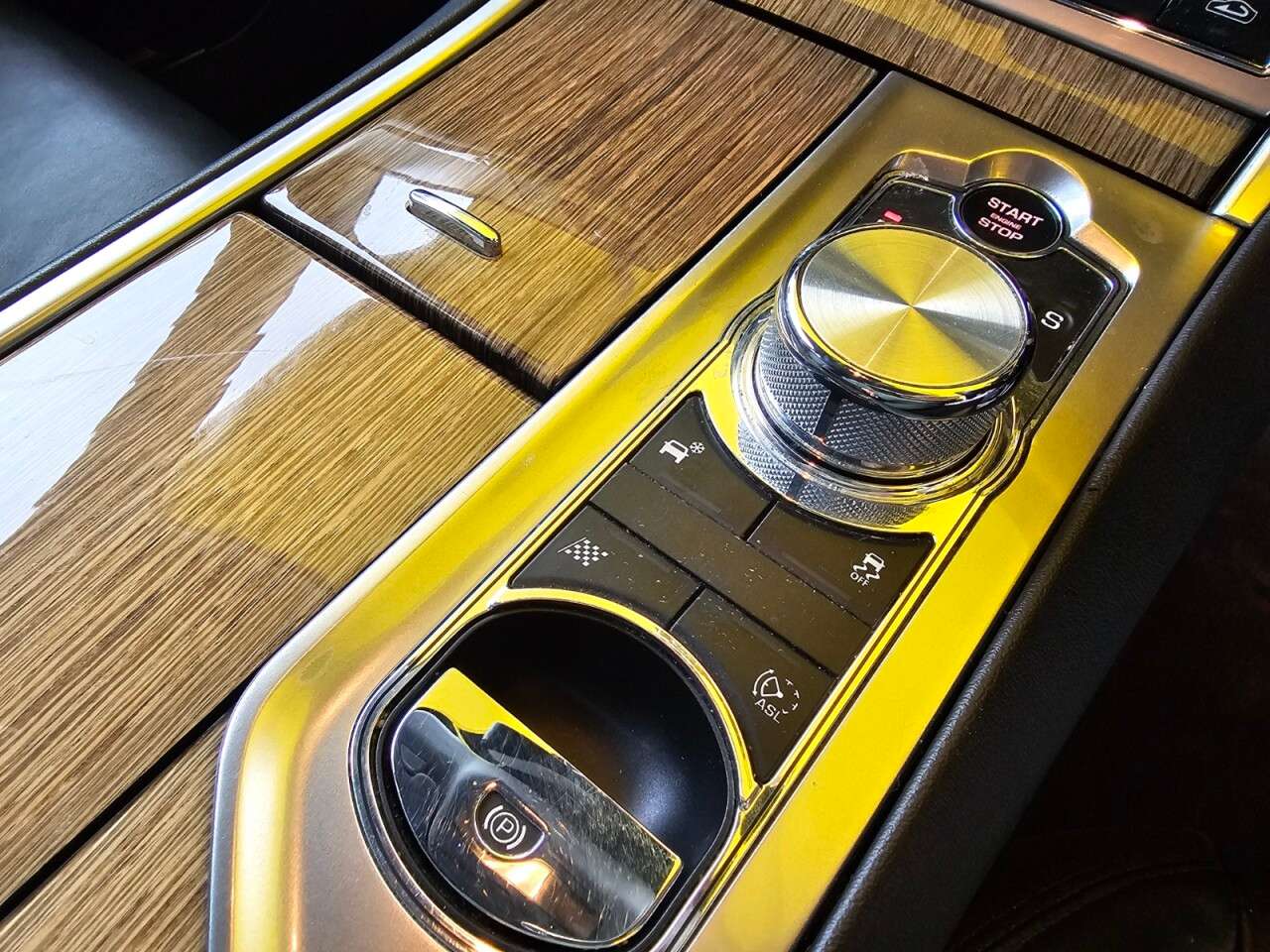 2014 JAGUAR XF 2014 JAGUAR XF