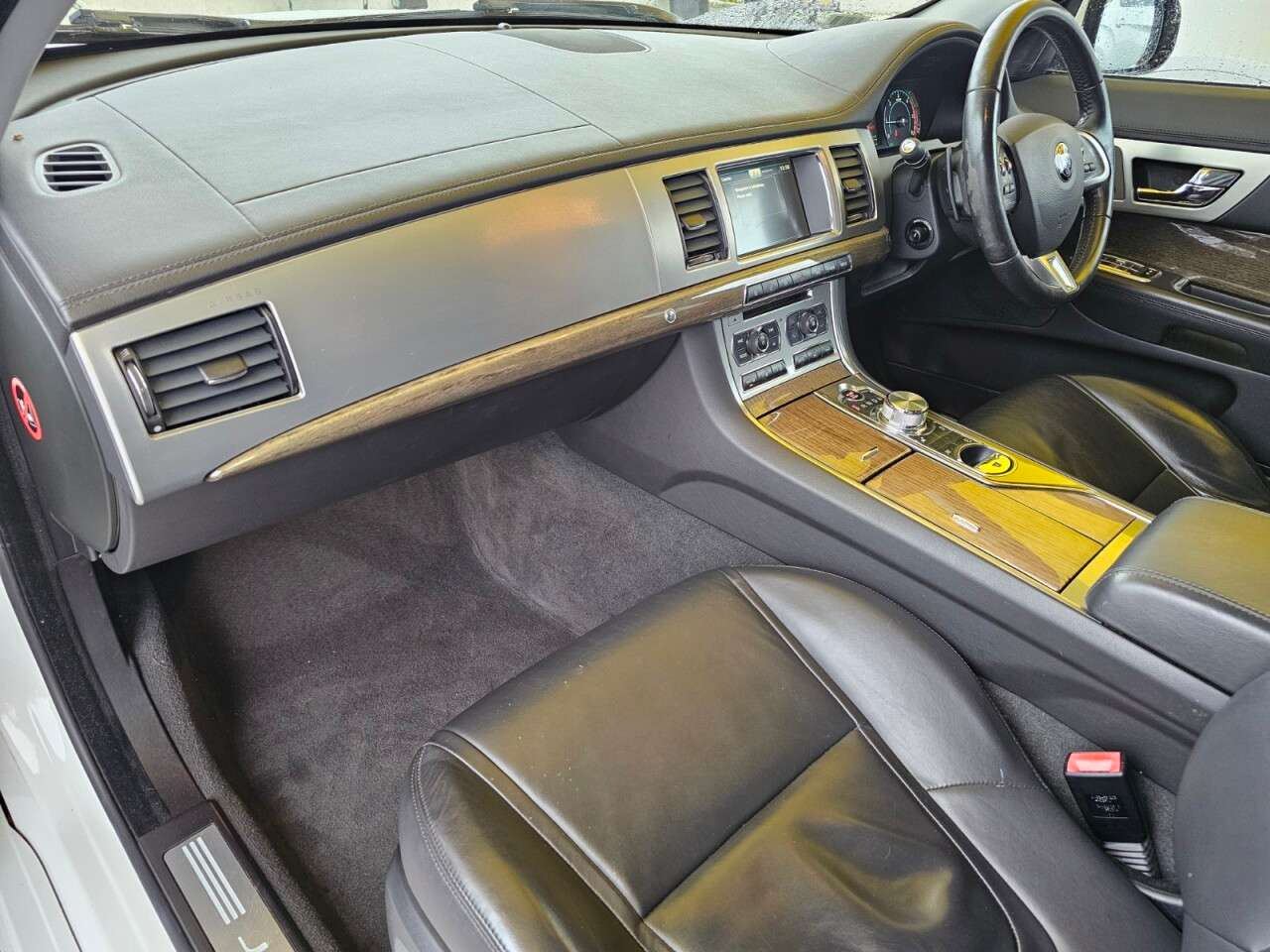 2014 JAGUAR XF 2014 JAGUAR XF