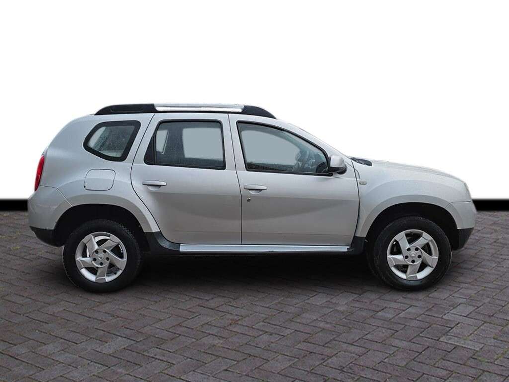 A 2013 DACIA DUSTER 1.5 dCi Laureate SUV 5dr Diesel Manual Euro 5 (110 ps) 3 months warranty, £ A 2013 DACIA DUSTER 1.5 dCi Laureate SUV 5dr Diesel Manual Euro 5 (110 ps) 3 months warranty, £