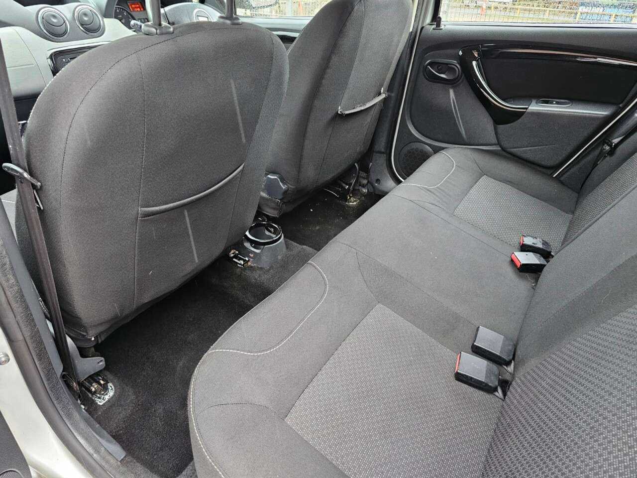 2013 DACIA DUSTER 2013 DACIA DUSTER