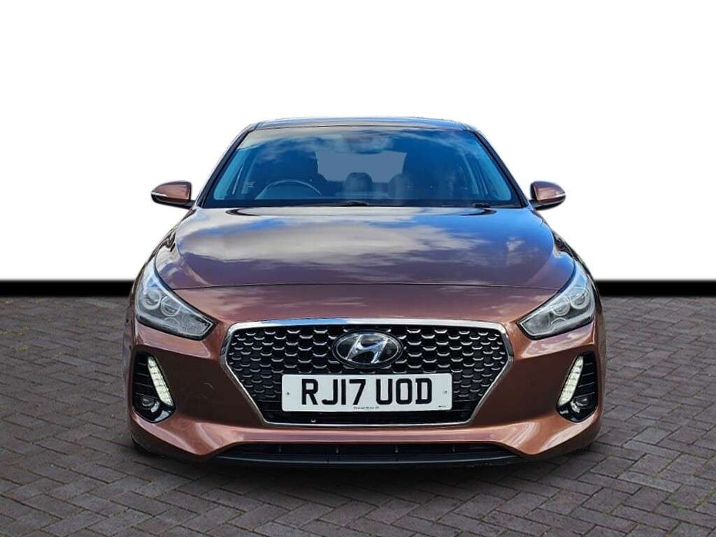 A 2017 HYUNDAI I30 1.0 T-GDi Blue Drive SE Nav Hatchback 5dr Petrol Manual Euro 6 (s/s) (120 p A 2017 HYUNDAI I30 1.0 T-GDi Blue Drive SE Nav Hatchback 5dr Petrol Manual Euro 6 (s/s) (120 p