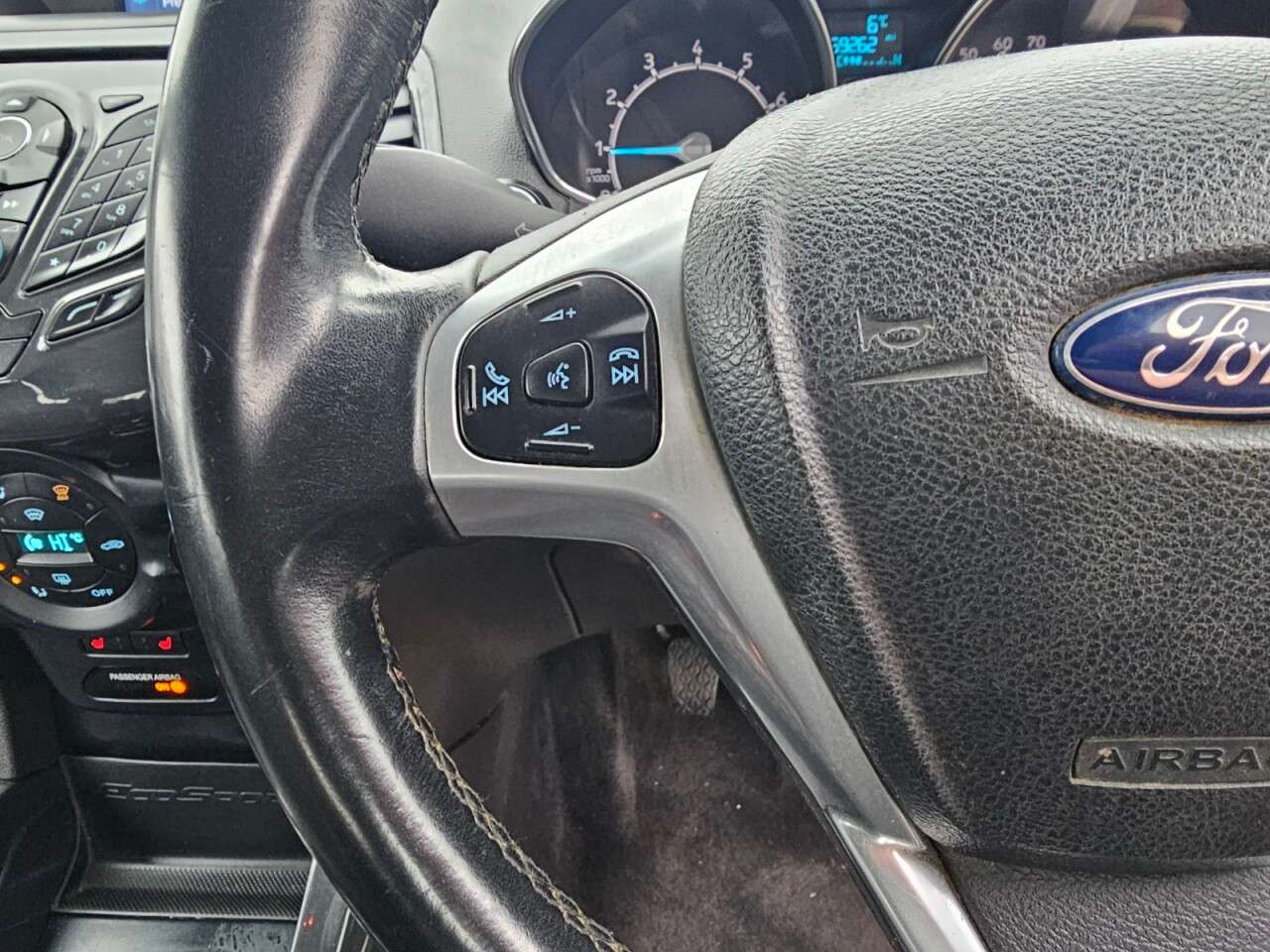 2015 FORD ECOSPORT 2015 FORD ECOSPORT