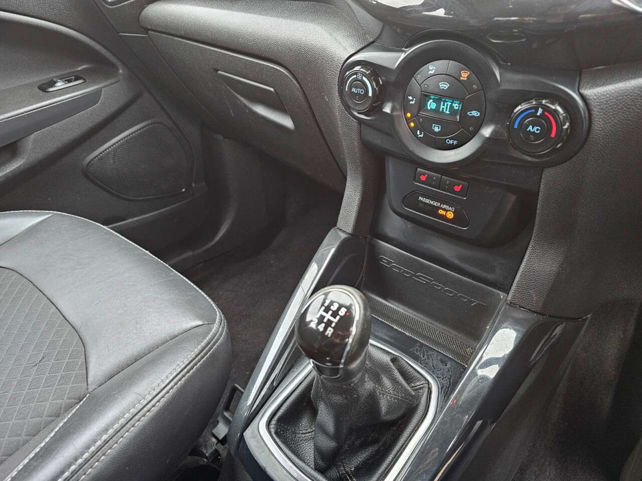 2015 FORD ECOSPORT 2015 FORD ECOSPORT