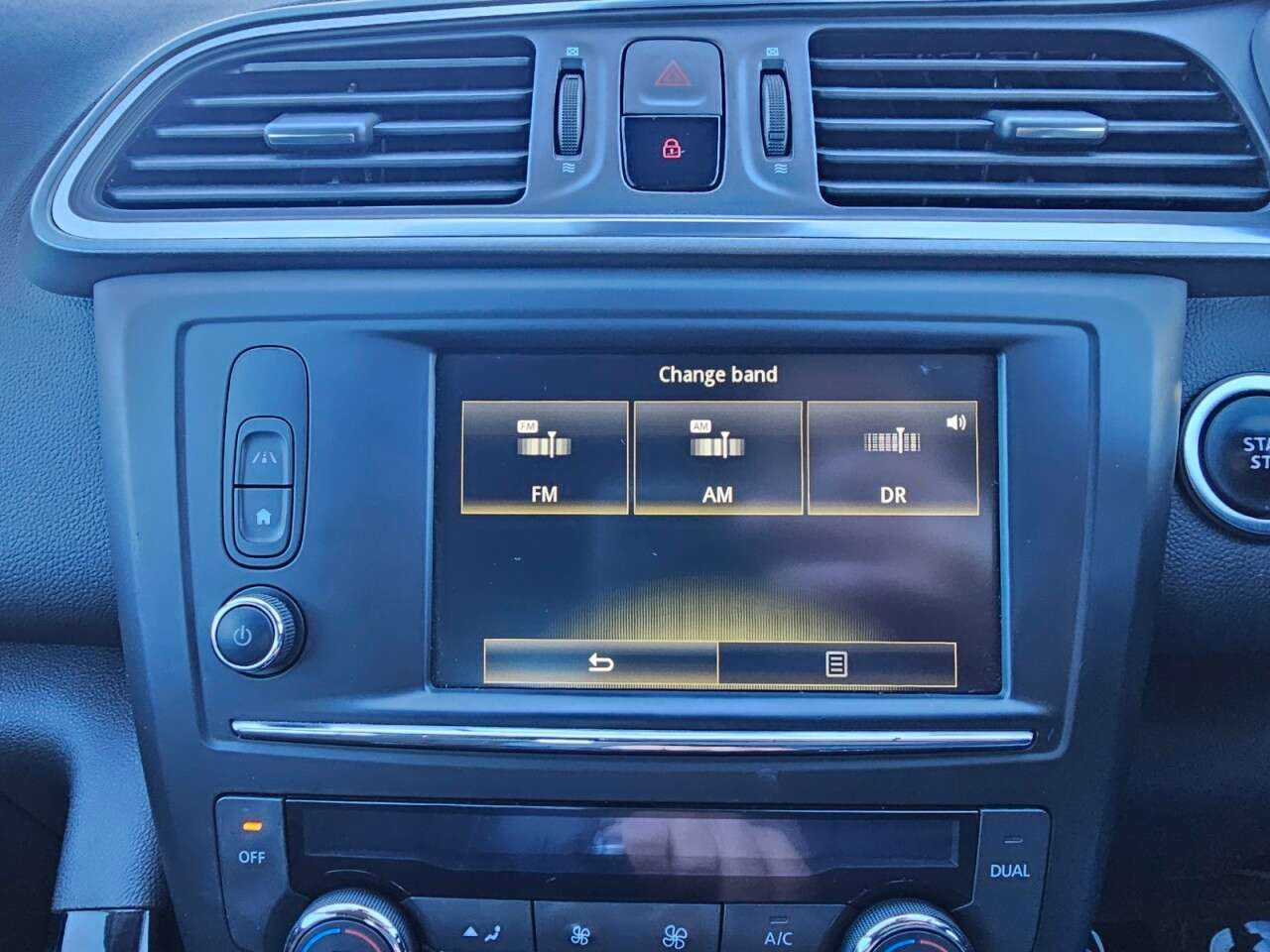 2017 RENAULT KADJAR 2017 RENAULT KADJAR