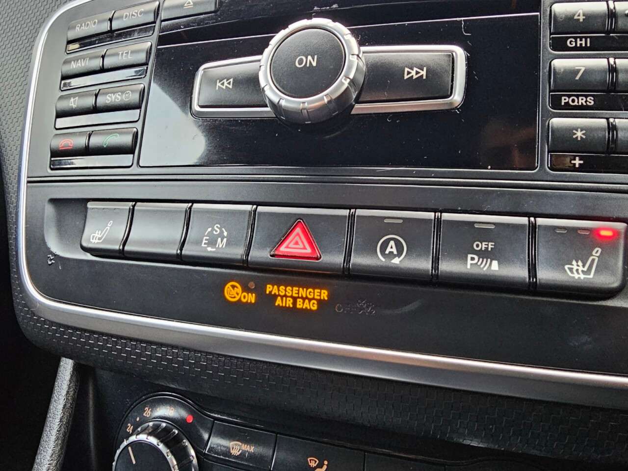 2014 MERCEDES-BENZ A-CLASS 2014 MERCEDES-BENZ A-CLASS