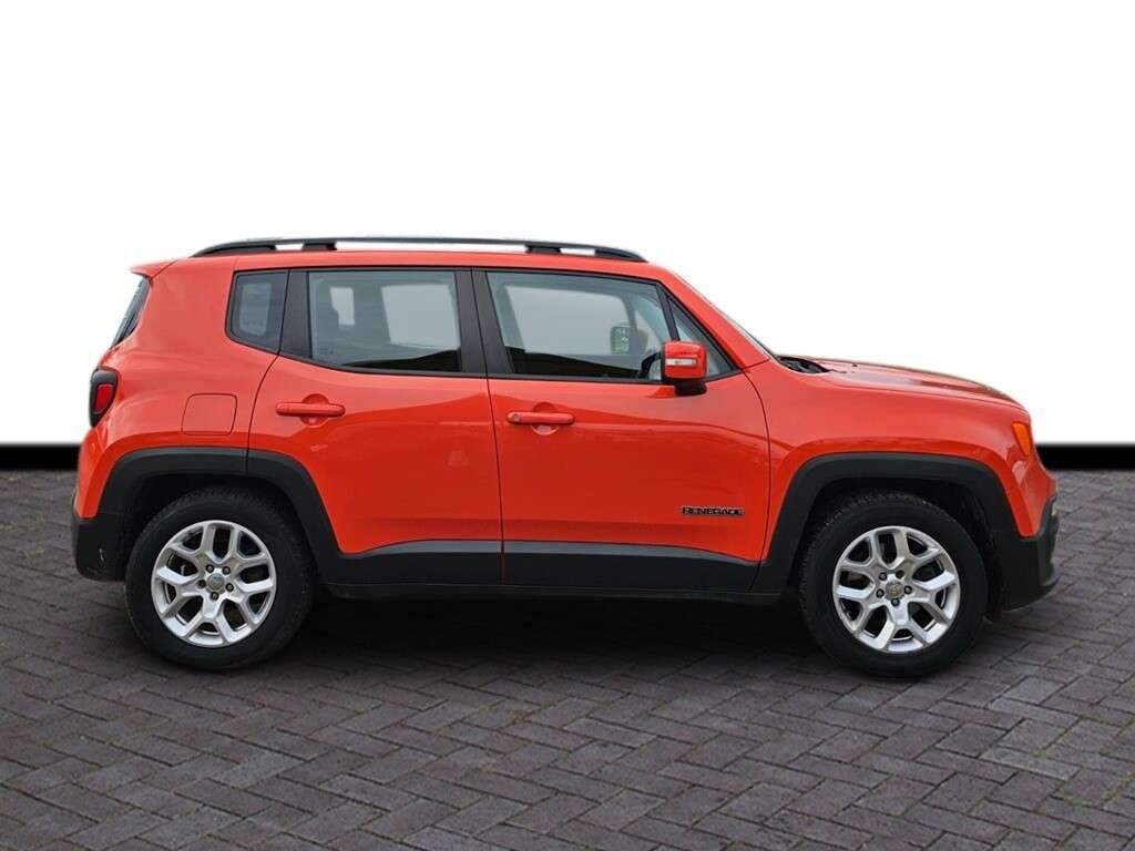 A 2015 JEEP RENEGADE 1.6 E-TorQ Longitude SUV 5dr Petrol Manual Euro 6 (s/s) (110 ps) 6 months w A 2015 JEEP RENEGADE 1.6 E-TorQ Longitude SUV 5dr Petrol Manual Euro 6 (s/s) (110 ps) 6 months w