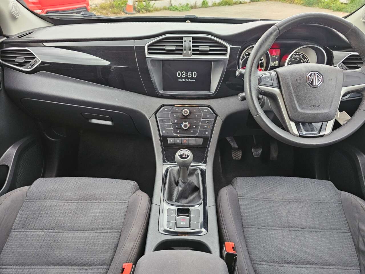 A 2018 MG GS 1.5 TGI Excite SUV 5dr Petrol Manual Euro 6 (s/s) (160 ps) 6 months warrant A 2018 MG GS 1.5 TGI Excite SUV 5dr Petrol Manual Euro 6 (s/s) (160 ps) 6 months warrant