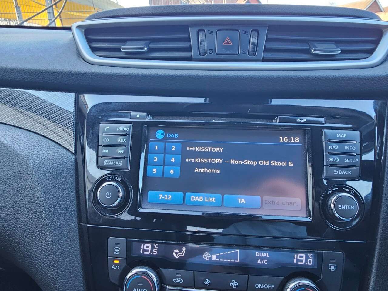 2016 NISSAN X-TRAIL 2016 NISSAN X-TRAIL