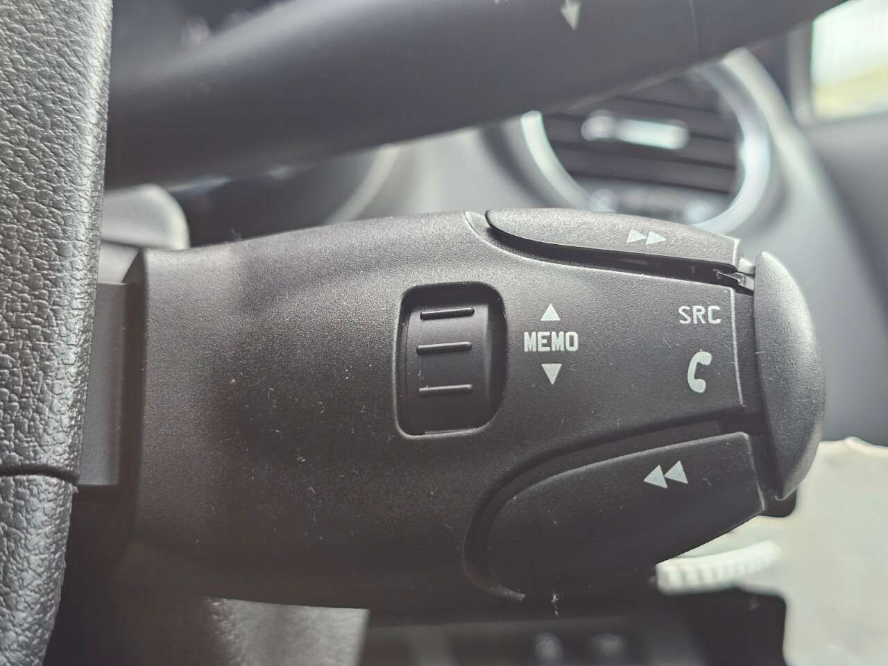 2015 PEUGEOT 3008 2015 PEUGEOT 3008