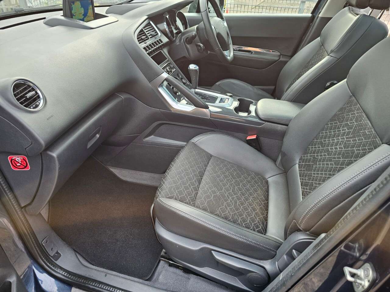 2015 PEUGEOT 3008 2015 PEUGEOT 3008