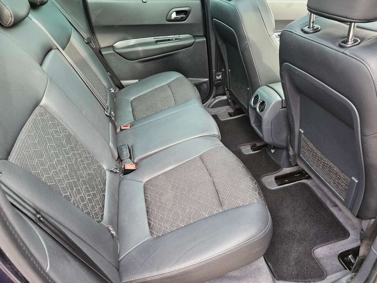 2015 PEUGEOT 3008 2015 PEUGEOT 3008