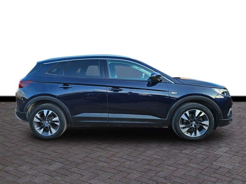 A 2019 VAUXHALL GRANDLAND X 1.2 Turbo GPF Sport Nav SUV 5dr Petrol Manual Euro 6 (s/s) (130 ps) 6 month A 2019 VAUXHALL GRANDLAND X 1.2 Turbo GPF Sport Nav SUV 5dr Petrol Manual Euro 6 (s/s) (130 ps) 6 month