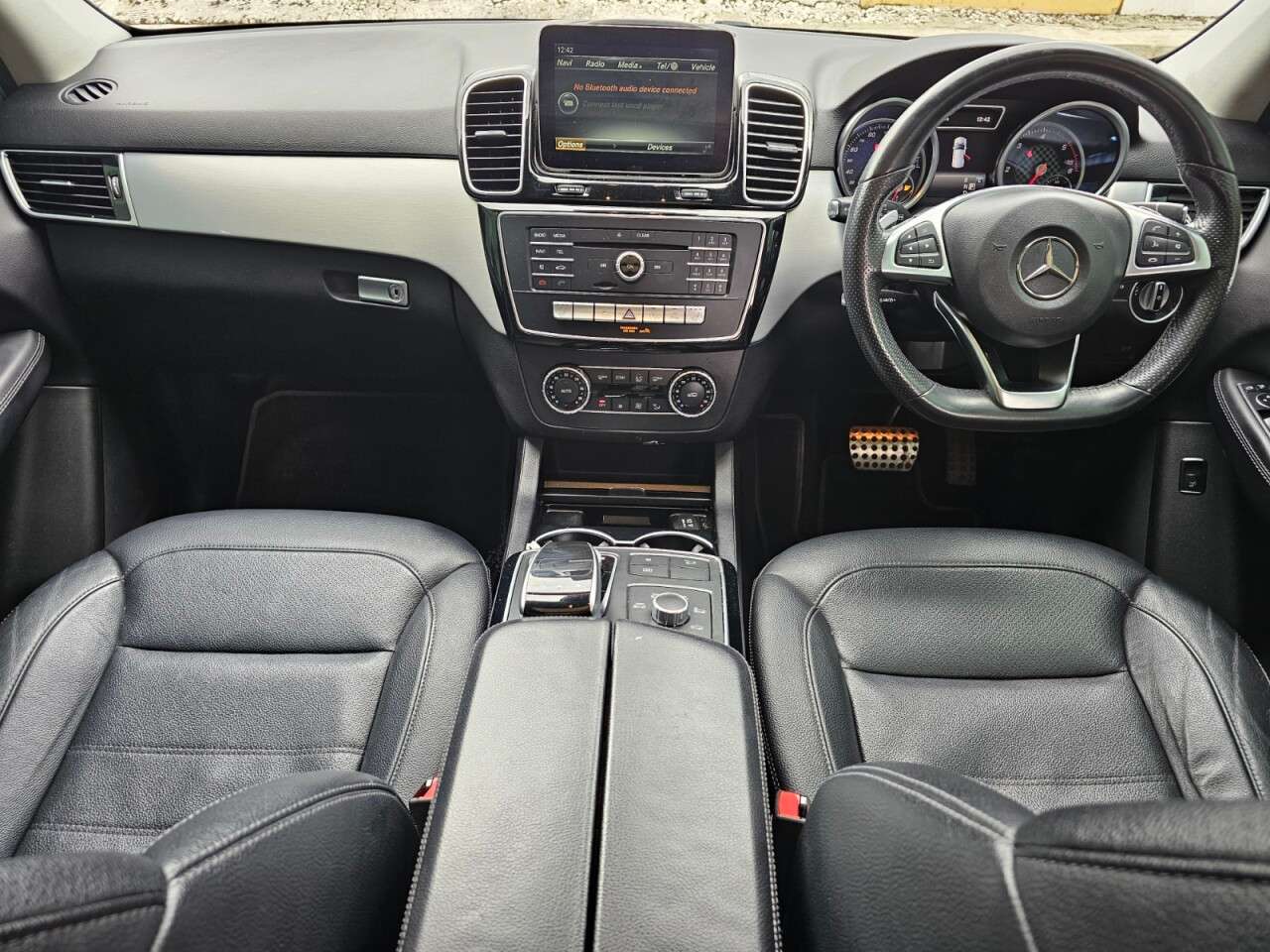 A 2017 MERCEDES-BENZ GLE 2.1 GLE250d AMG Line (Premium) SUV 5dr Diesel G-Tronic 4MATIC Euro 6 (s/s) A 2017 MERCEDES-BENZ GLE 2.1 GLE250d AMG Line (Premium) SUV 5dr Diesel G-Tronic 4MATIC Euro 6 (s/s)