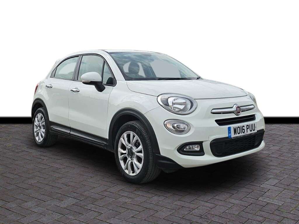 A 2016 FIAT 500X 1.6 MultiJetII Pop Star SUV 5dr Diesel Manual Euro 6 (s/s) (120 ps) 6 month A 2016 FIAT 500X 1.6 MultiJetII Pop Star SUV 5dr Diesel Manual Euro 6 (s/s) (120 ps) 6 month