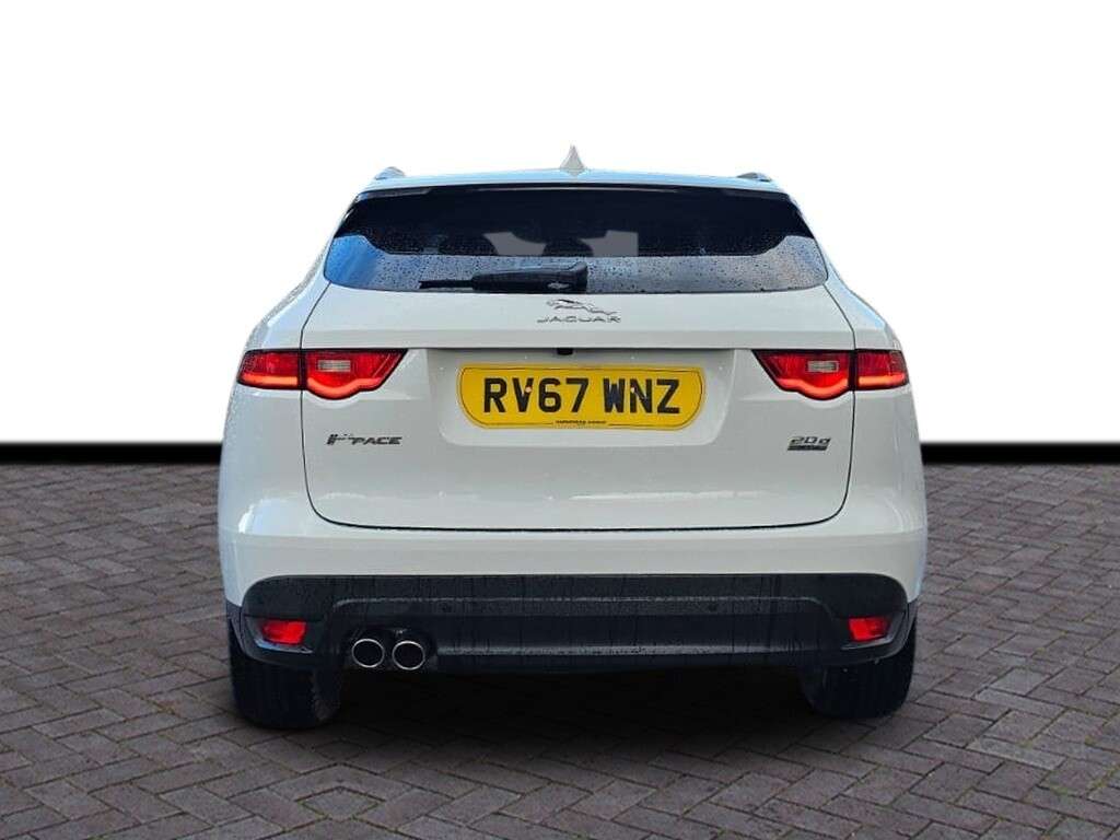 2017 JAGUAR F-PACE 2017 JAGUAR F-PACE