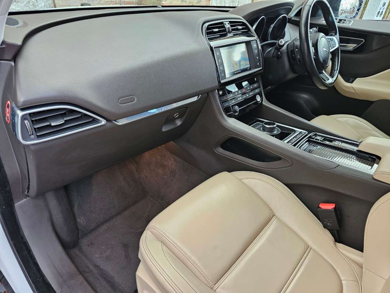 2017 JAGUAR F-PACE 2017 JAGUAR F-PACE