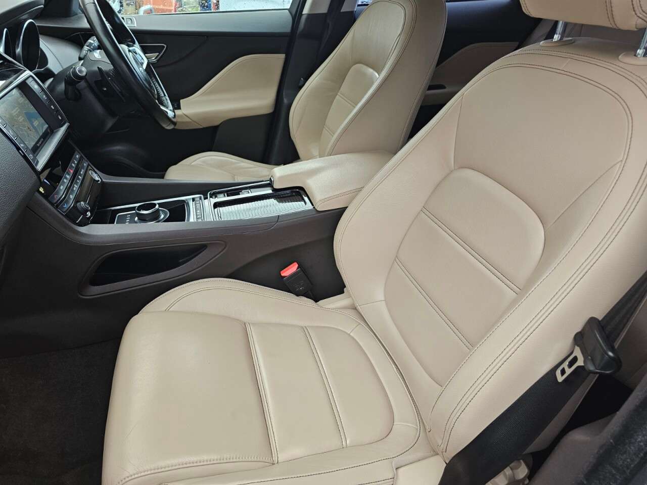 2017 JAGUAR F-PACE 2017 JAGUAR F-PACE