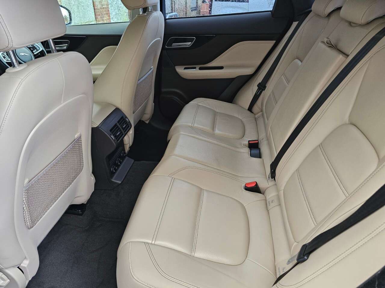 2017 JAGUAR F-PACE 2017 JAGUAR F-PACE