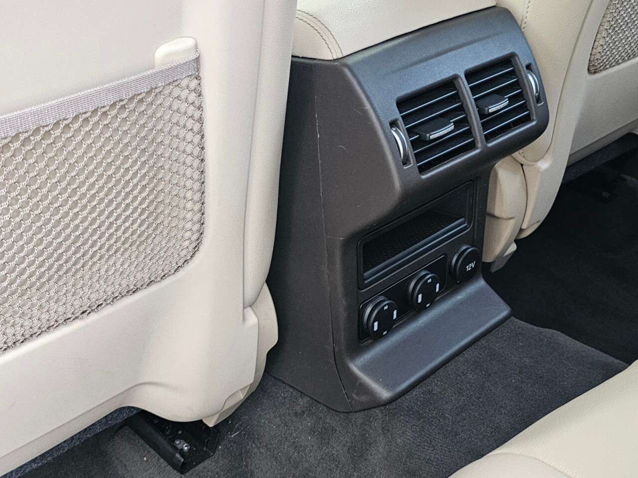 2017 JAGUAR F-PACE 2017 JAGUAR F-PACE