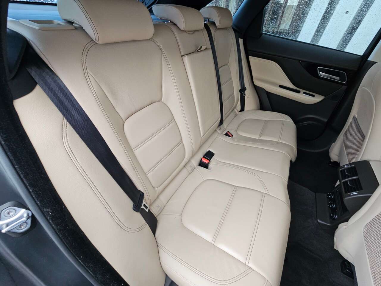 2017 JAGUAR F-PACE 2017 JAGUAR F-PACE