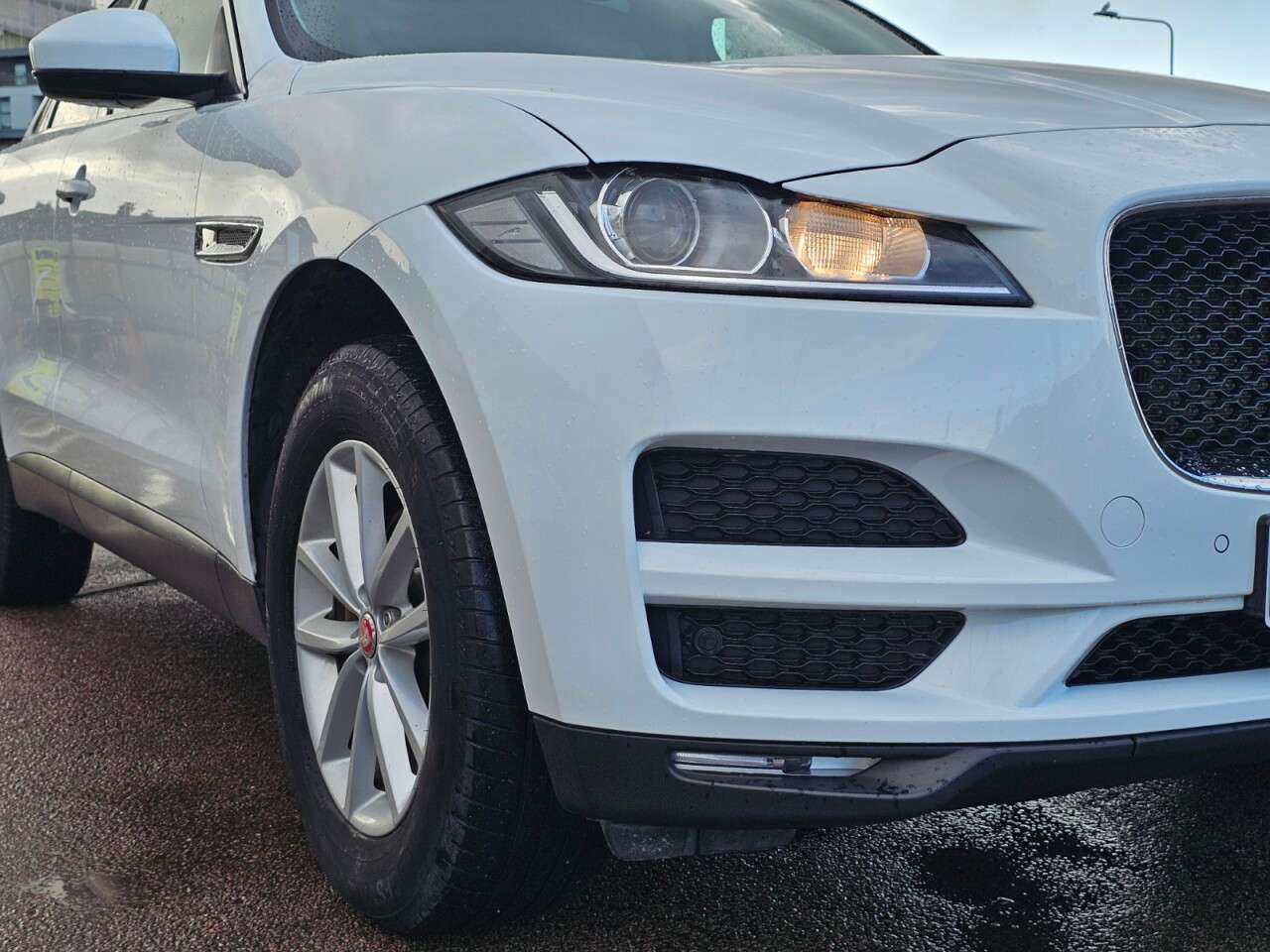 2017 JAGUAR F-PACE 2017 JAGUAR F-PACE