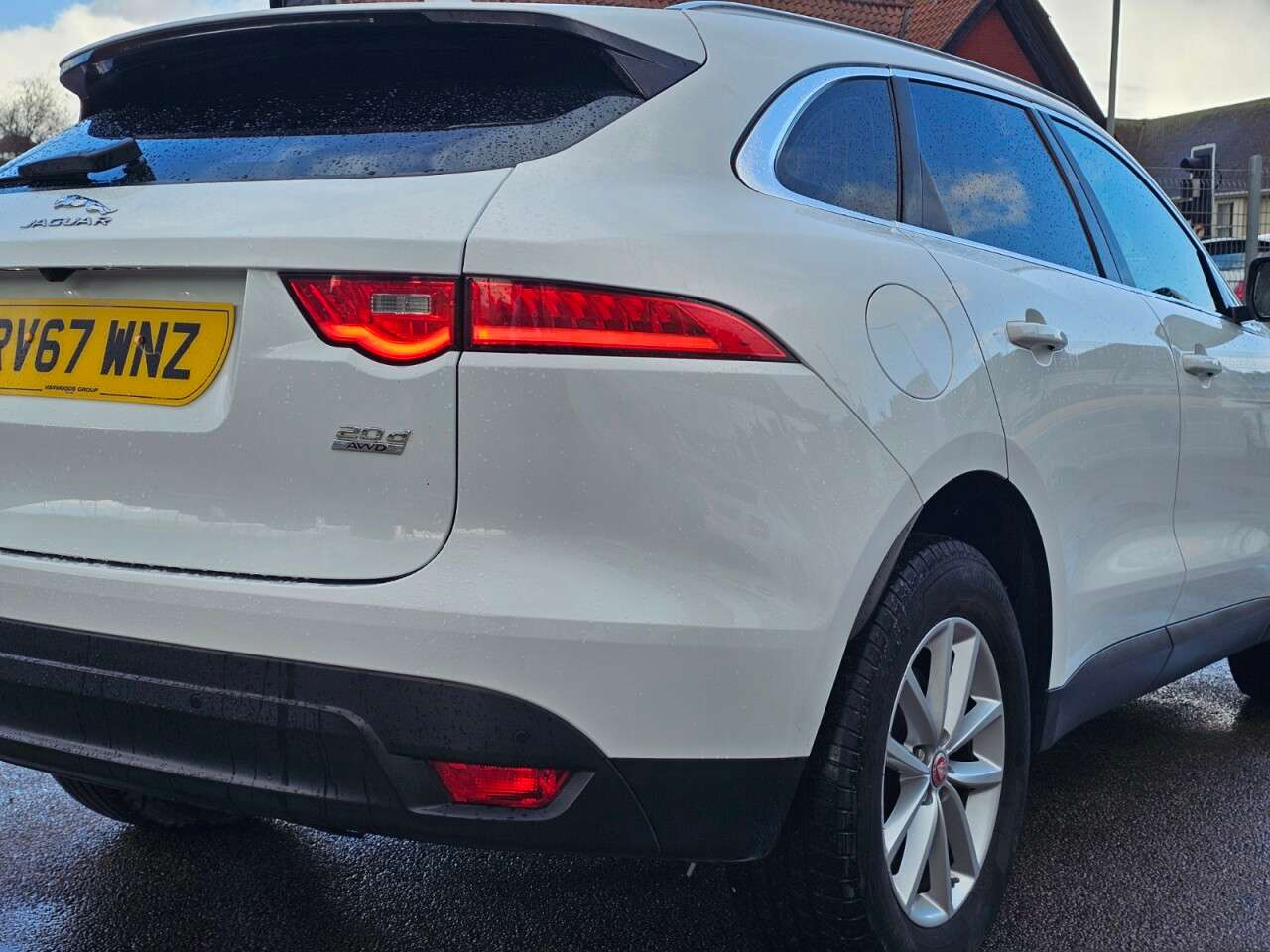 2017 JAGUAR F-PACE 2017 JAGUAR F-PACE