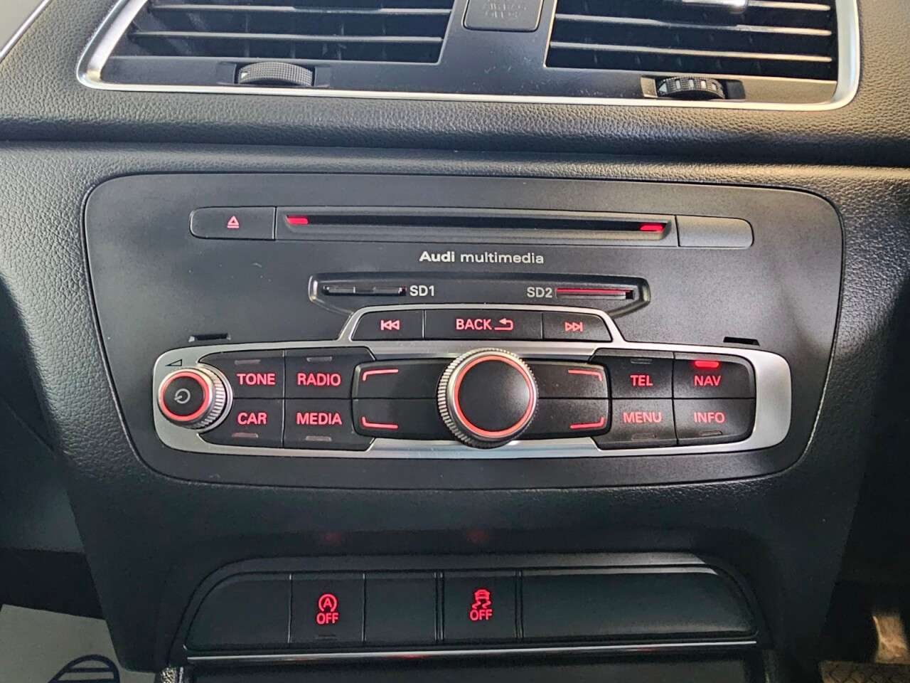 2013 AUDI Q3 2013 AUDI Q3