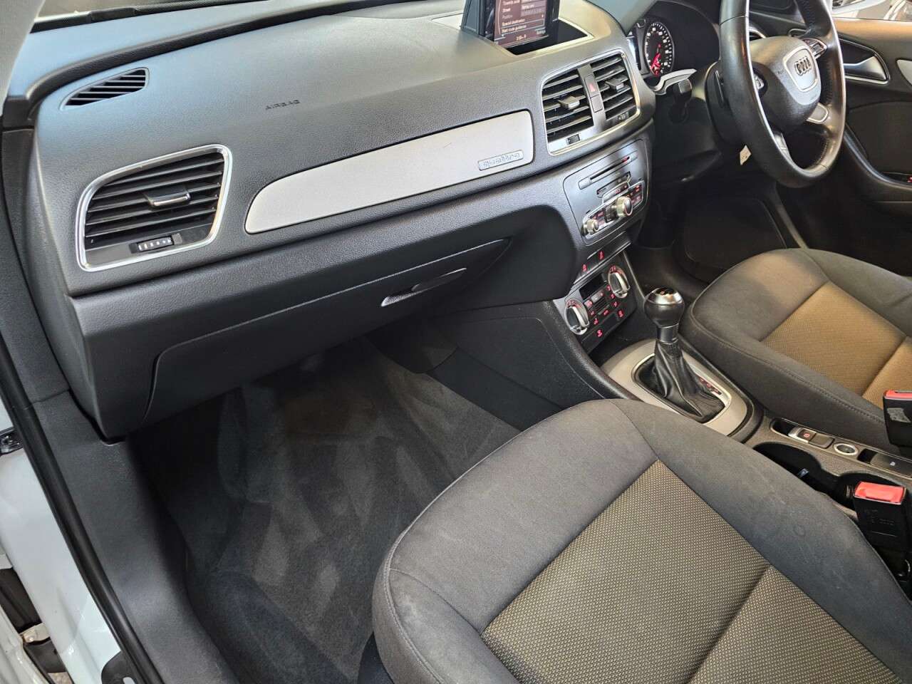 2013 AUDI Q3 2013 AUDI Q3