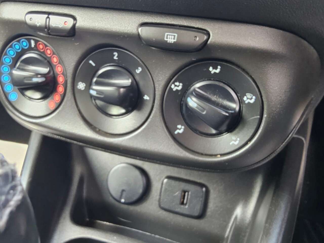 2017 VAUXHALL CORSA 2017 VAUXHALL CORSA