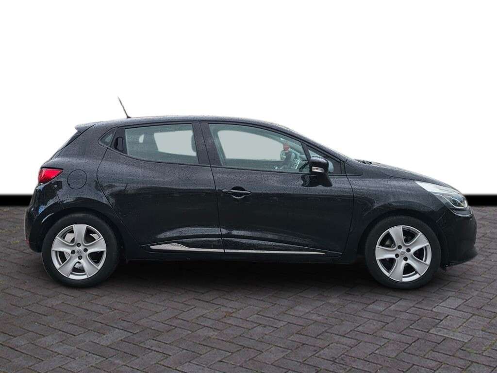 A 2015 RENAULT CLIO 1.5 dCi Dynamique MediaNav Hatchback 5dr Diesel Manual Euro 5 (s/s) (90 ps) A 2015 RENAULT CLIO 1.5 dCi Dynamique MediaNav Hatchback 5dr Diesel Manual Euro 5 (s/s) (90 ps)