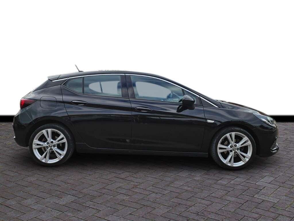 A 2019 VAUXHALL ASTRA 1.4i Turbo SRi VX Line Nav Hatchback 5dr Petrol Manual Euro 6 (s/s) (150 ps A 2019 VAUXHALL ASTRA 1.4i Turbo SRi VX Line Nav Hatchback 5dr Petrol Manual Euro 6 (s/s) (150 ps