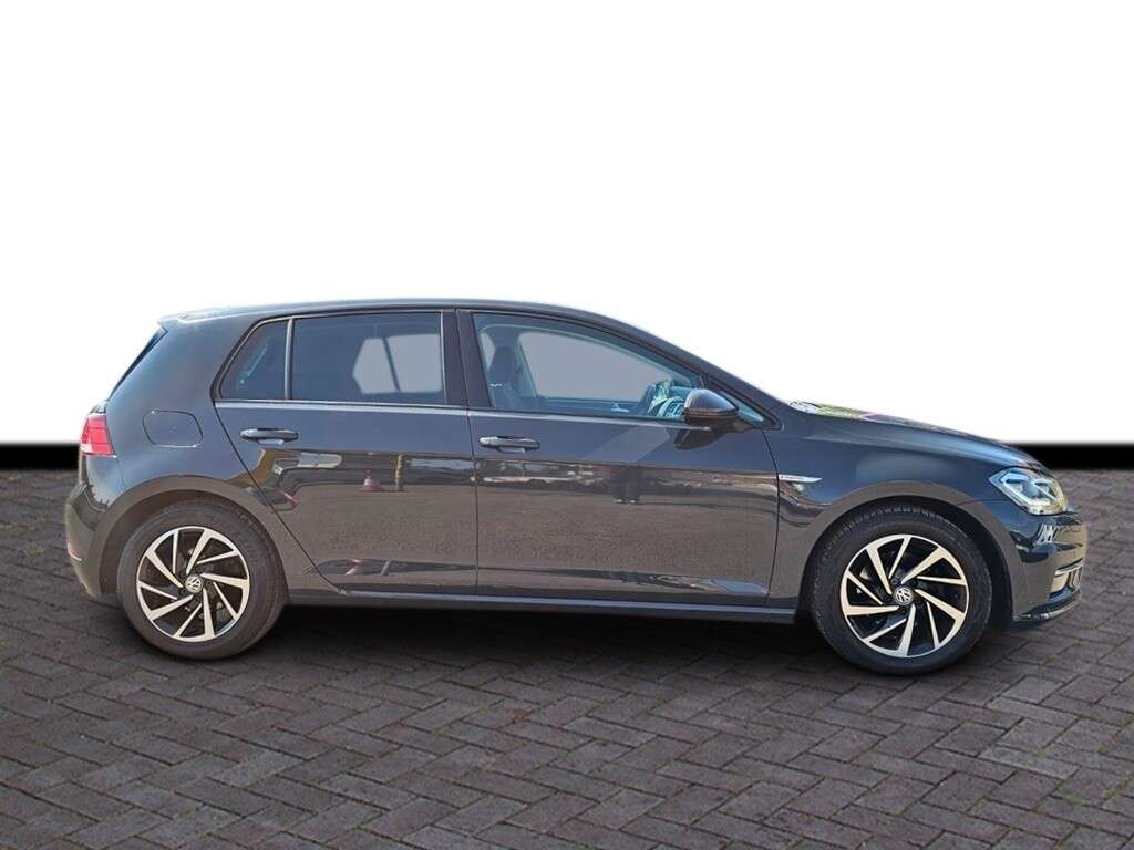 A 2019 VOLKSWAGEN GOLF 1.5 TSI EVO Match Edition Hatchback 5dr Petrol Manual Euro 6 (s/s) (130 ps) A 2019 VOLKSWAGEN GOLF 1.5 TSI EVO Match Edition Hatchback 5dr Petrol Manual Euro 6 (s/s) (130 ps)