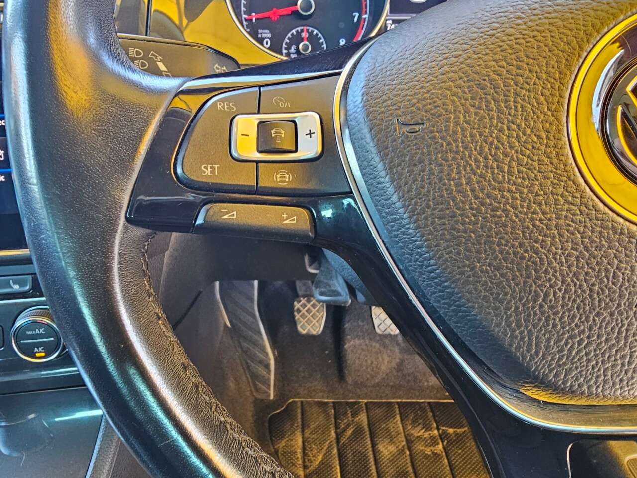 2019 VOLKSWAGEN GOLF 2019 VOLKSWAGEN GOLF